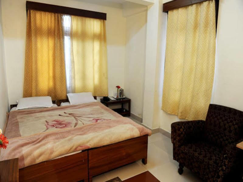 Tashi Thendup Hotel Gangtok Exterior photo